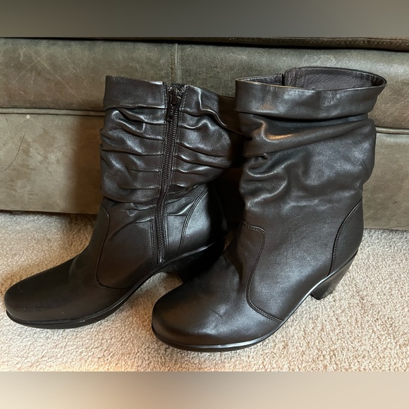 Naot Shoes - NAOT BLACK LEATHER SLOUCH ANKLE BOOTS 7 EUC